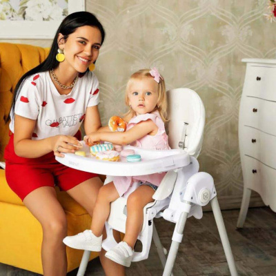 Стульчик детский Peanut Babycare 111